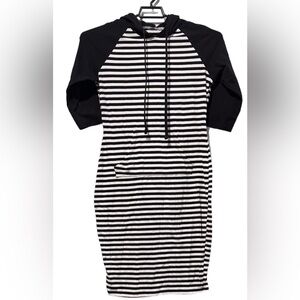 Clearlove (T) Womens Knee Length Dress M Black White Stripe Hood Slim Pocket EUC